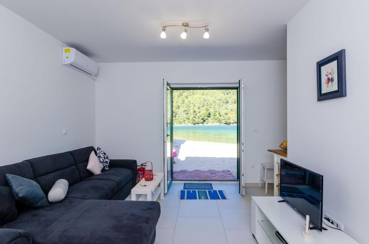 Holiday Home Barbara Стон Экстерьер фото