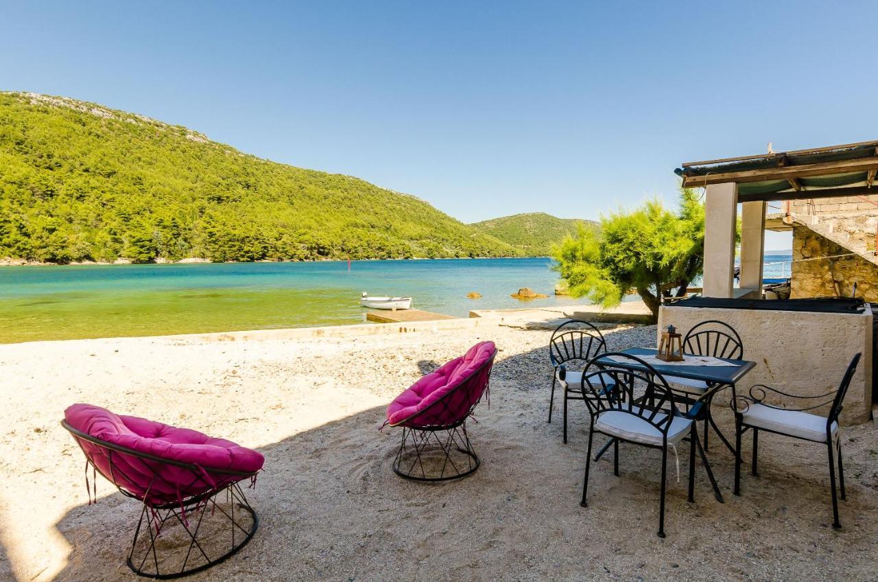 Holiday Home Barbara Стон Экстерьер фото